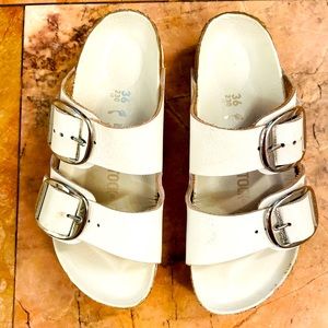 White leather Birkenstocks sz 36